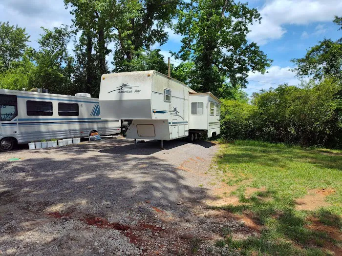 Big Oaks RV Park Picture 6