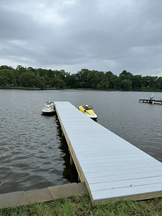Sunset Cove RV Park and Boat Storage Picture 4