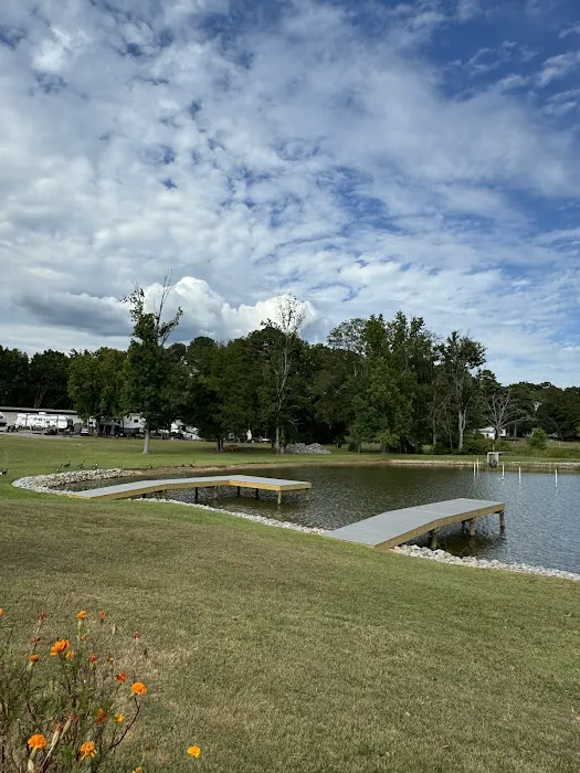 Sunset Cove RV Park and Boat Storage Picture 7