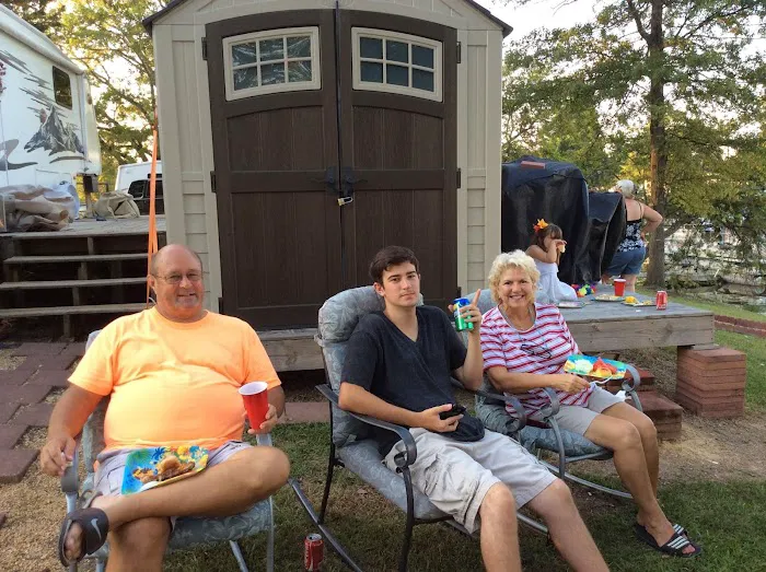 Paradise Island RV Park Picture 2