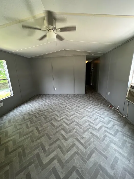 Oxford Cove Picture 5