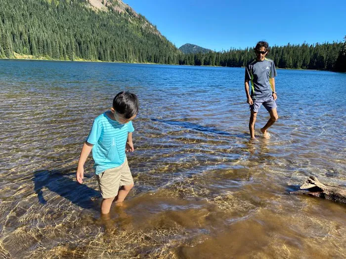 Dewey Lake Camp Picture 1