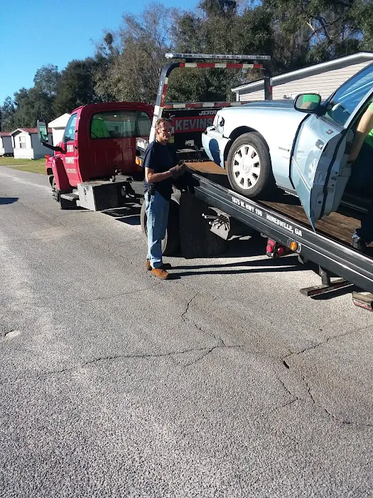 Victory Manor Mobile Home Park Picture 8