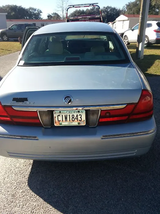 Victory Manor Mobile Home Park Picture 5