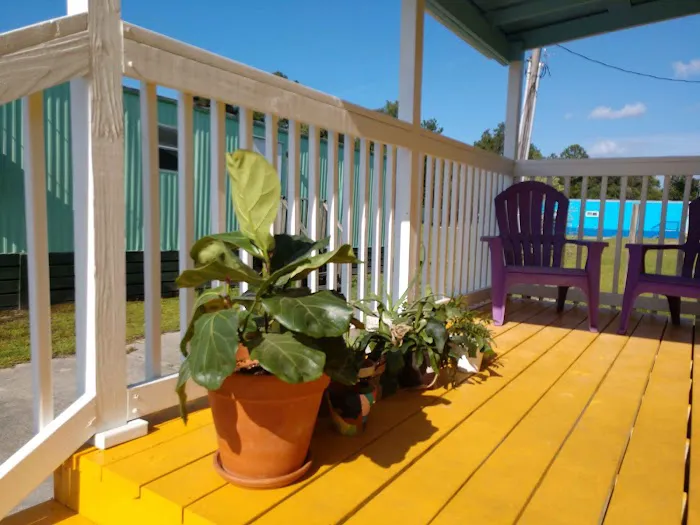 Happy Acres / Happy Campers / Happy Inn & Suites Picture 3