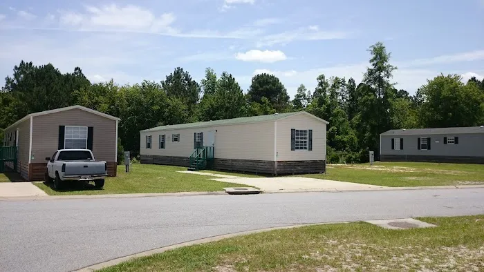 Shady Grove Mobile Home Community Picture 4