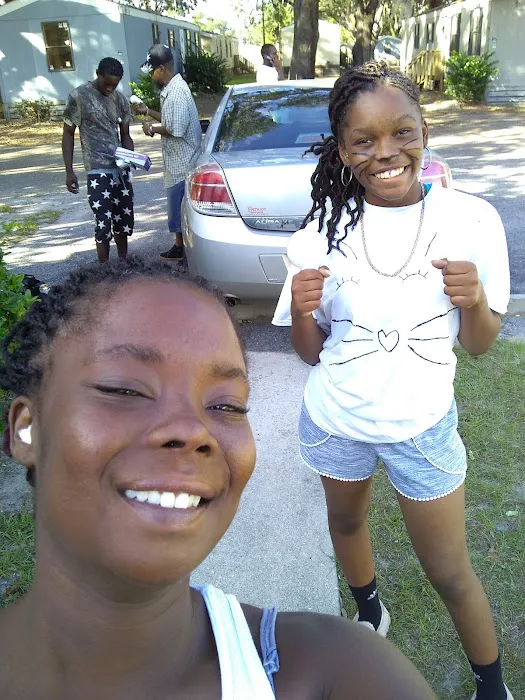 Shady Oaks (GA) Picture 1