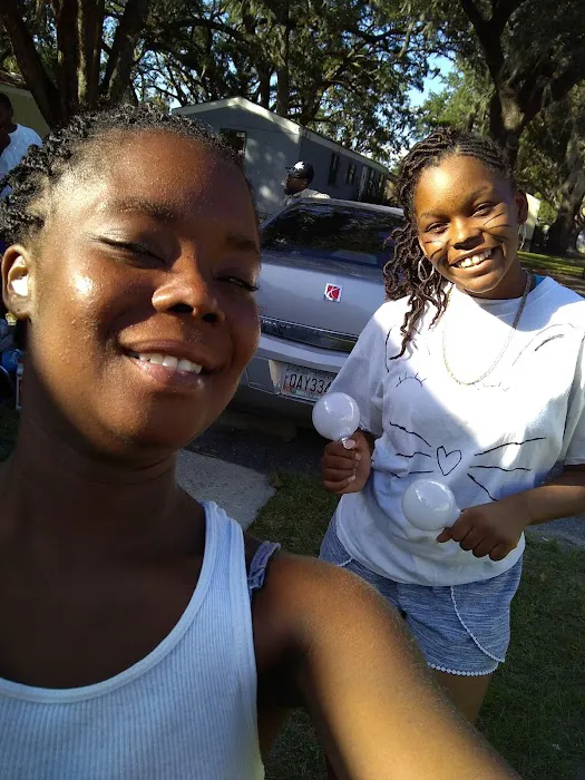 Shady Oaks (GA) Picture 2