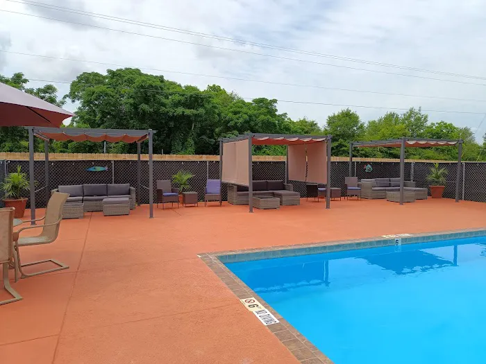 Twin Oaks RV Park Picture 7