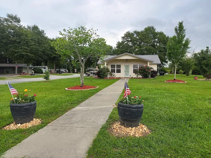 Twin Oaks RV Park Picture 3