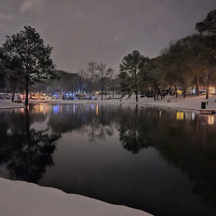 Fair Harbor RV Park & Campground Picture 7