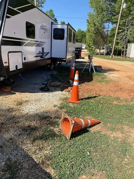 Lakeside RV Park Picture 10