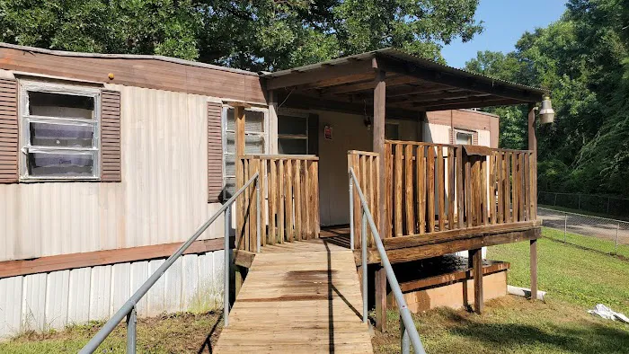 Baker's Trailer & RV Park Picture 5