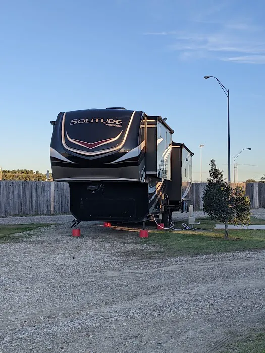 Tifton Overnight RV Picture 2