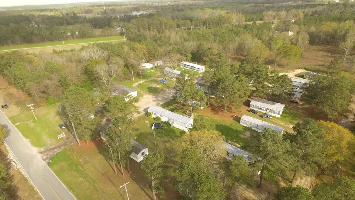 Salem Oaks Mobile Home Park Picture 1