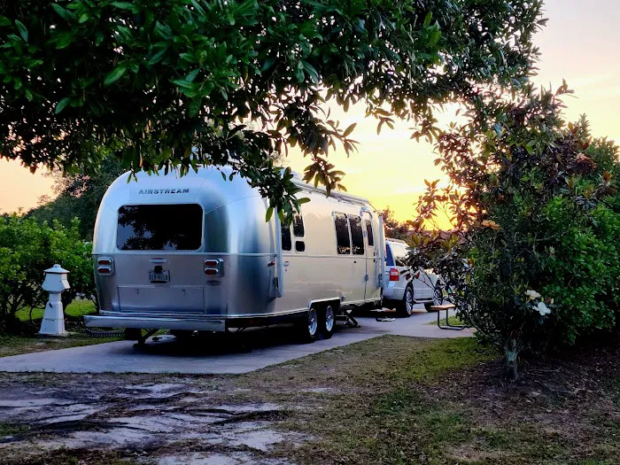 Coastal Georgia RV Resort Picture 2