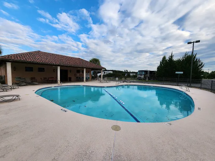 Coastal Georgia RV Resort Picture 3