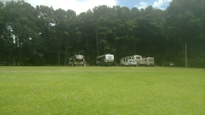 Pondside RV Site Picture 4