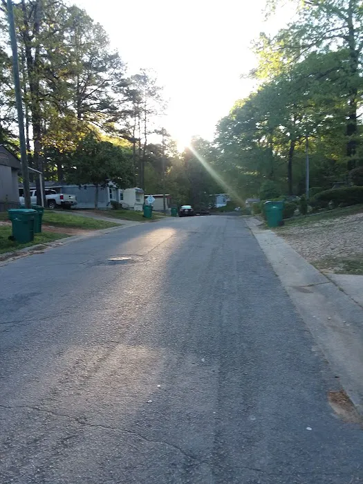 One Hundred Oaks Picture 6