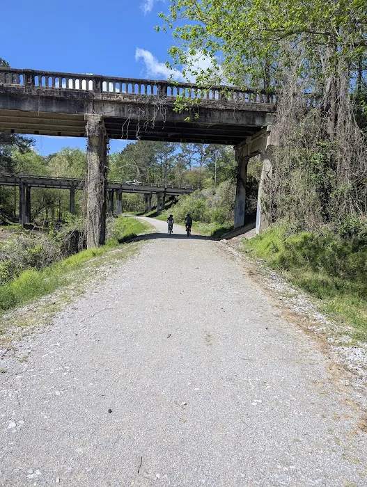 One Hundred Oaks Picture 7