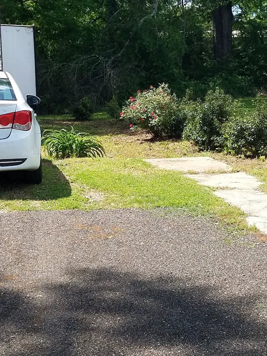 Longmeadow Mobile Home Community Picture 5