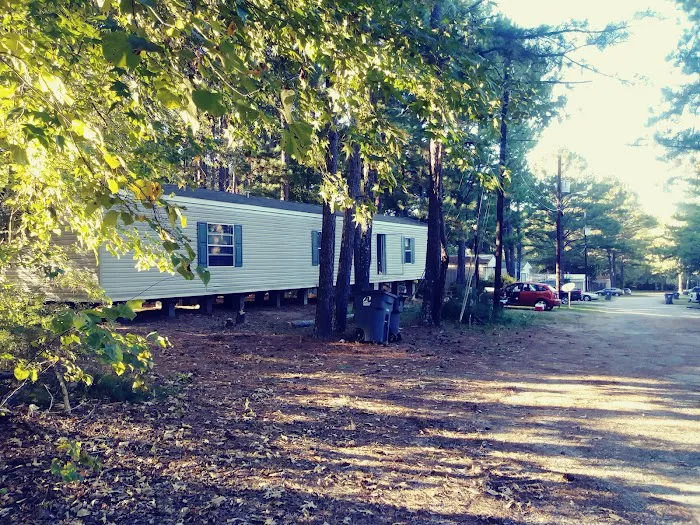 Knox Park Mobile Home Community Picture 7