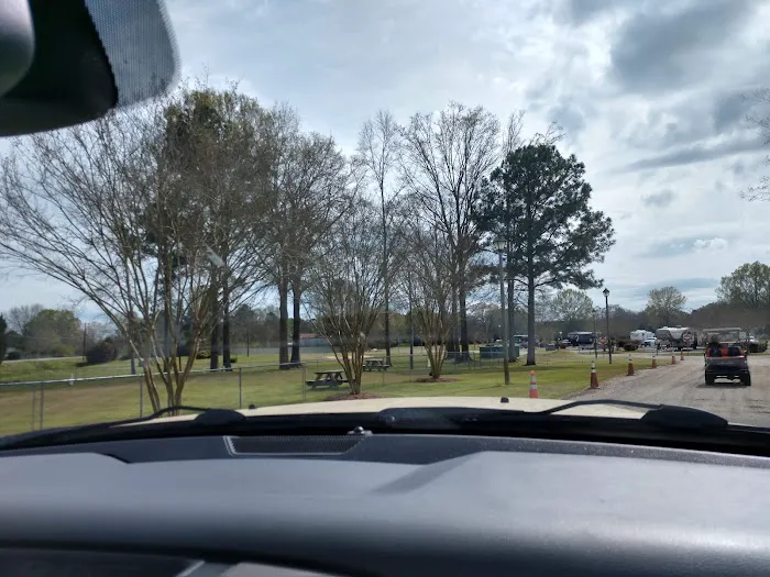 Capital City RV Park Picture 10