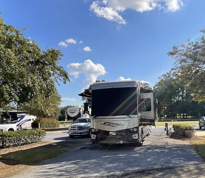 Capital City RV Park Picture 8