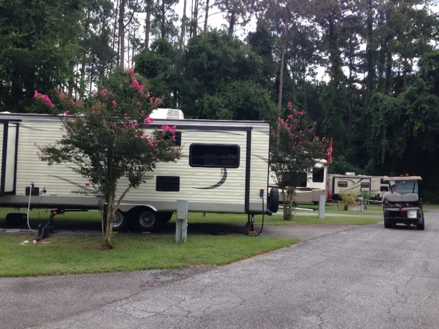 Inland Harbor RV Park Picture 2