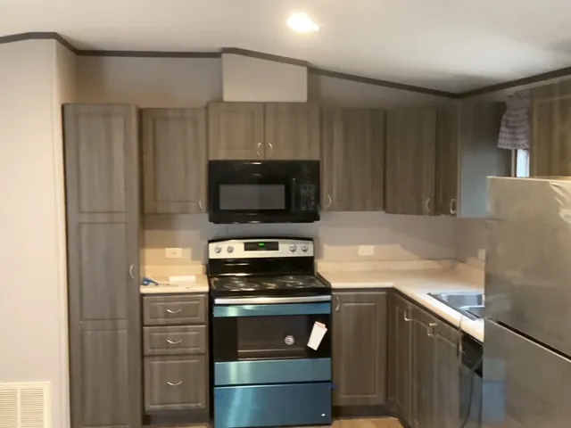 Pleasant Hill Mobile Home Community Picture 9