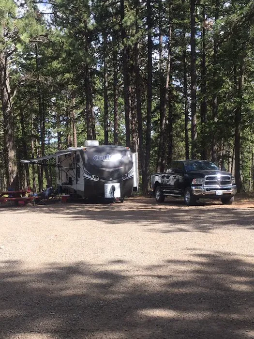 Forest Boundary Campground Picture 4