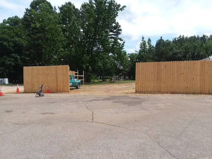 HWY 57 Three Way R.V. Park Picture 4