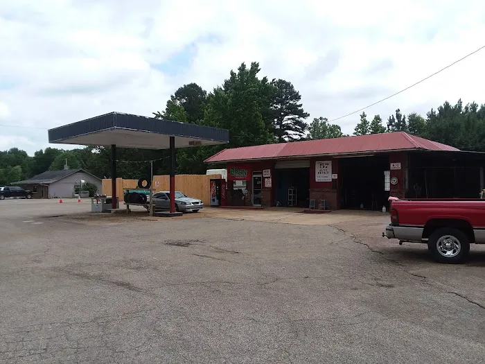 HWY 57 Three Way R.V. Park Picture 7