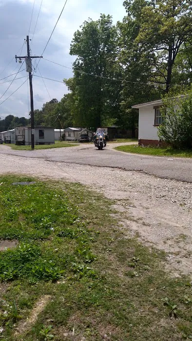 Shady Hill Trailer Park Picture 10