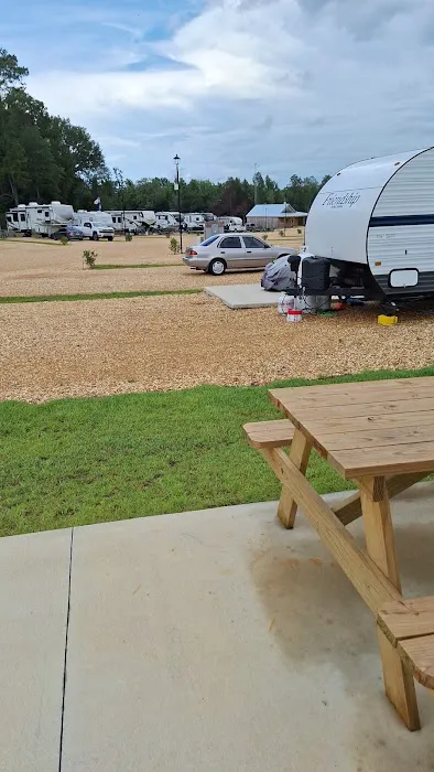 Thornhill Ridge RV Community Picture 7