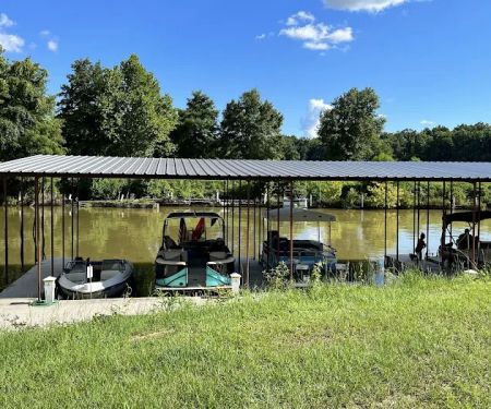 Montgomery Marina RV Resort