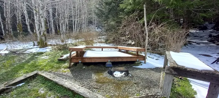 Yahoo Lake Campground Picture 5