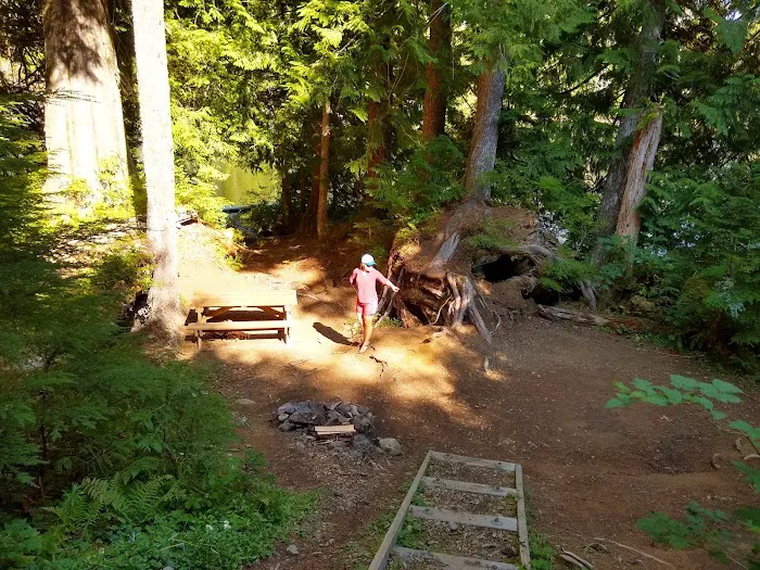 Yahoo Lake Campground Picture 6