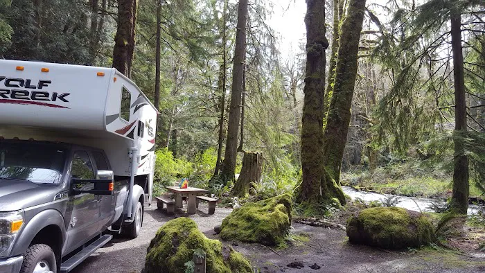 Lyre River Campground Picture 9