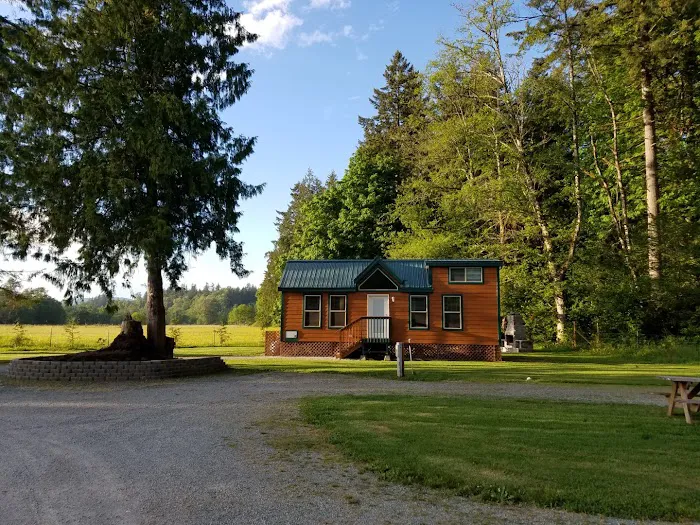 Burlington / Anacortes KOA Holiday Picture 9