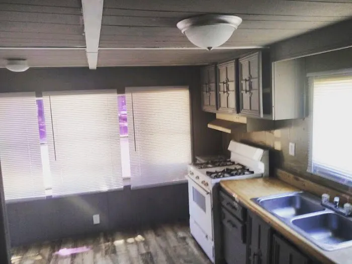Airbase Estates Mobile Home Park - Lots For Rent, Clubhouse, Picnic Pavilion! Picture 7