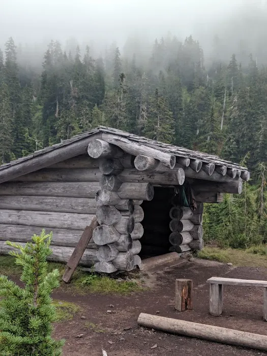 Mazama Camp Shelter Picture 3