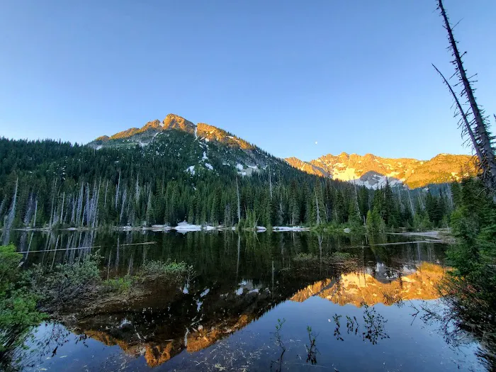 Dagger Lake Campground Picture 3