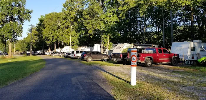 Arrowhead RV Resort at Smith Lake, Crane Hill AL Picture 4