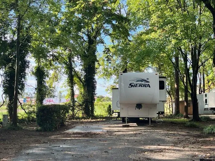 Jackson Mobile Village Exit 79 Picture 2