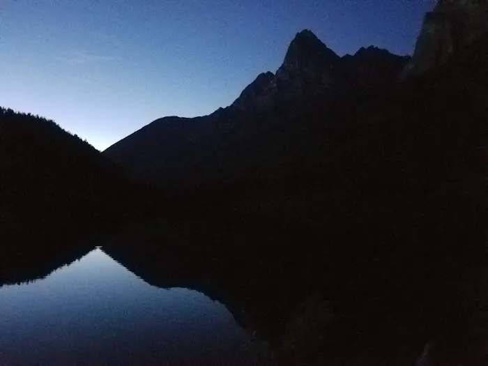 Hozomeen Lake Campground Picture 5