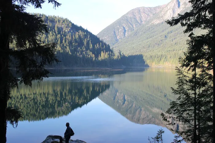 Hozomeen Lake Campground Picture 9