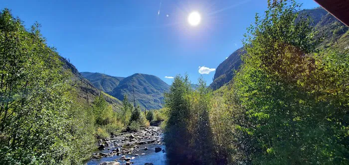 Thirtymile Trailhead Picture 5
