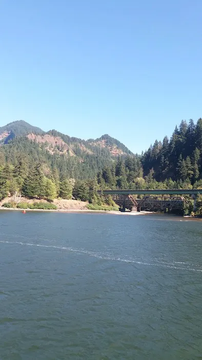 Eagle Creek Overlook Group Campground Picture 7