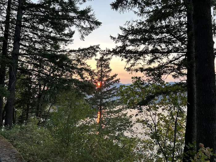 Eagle Creek Overlook Group Campground Picture 8